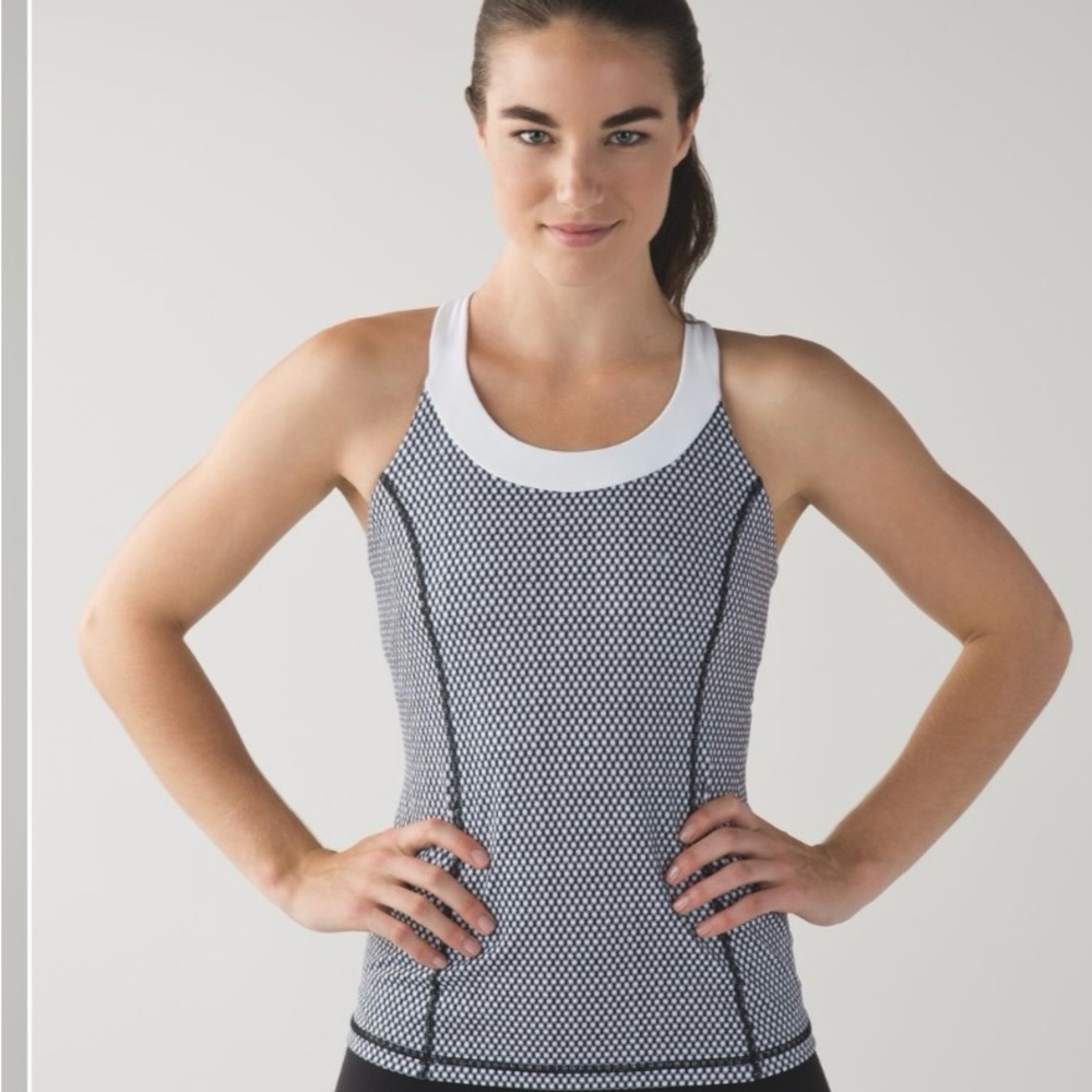 Lululemon" Enhearten Tank